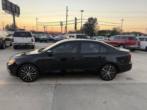 Black Uni 2016 Volkswagen Jetta 1.8T Sport