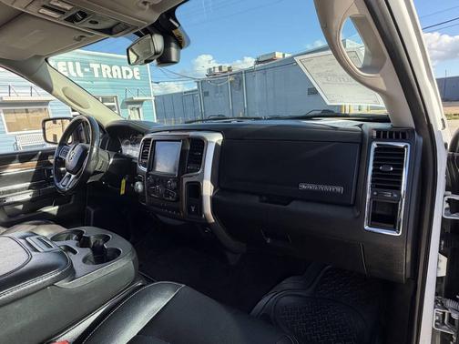 2017 RAM 1500 Laramie