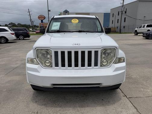 Bright White Clearcoat 2012 Jeep Liberty Sport