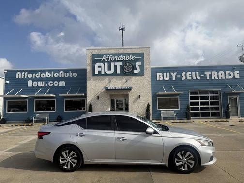 2020 Nissan Altima S FWD