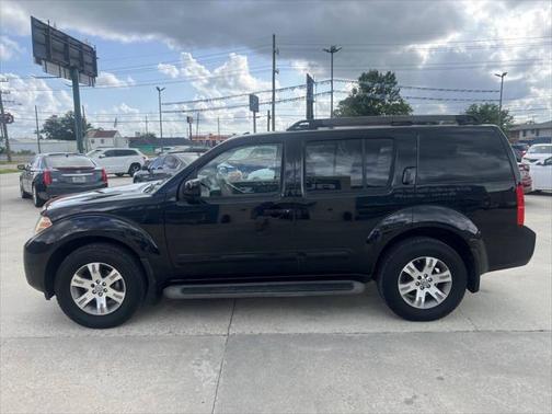 2010 Nissan Pathfinder SE