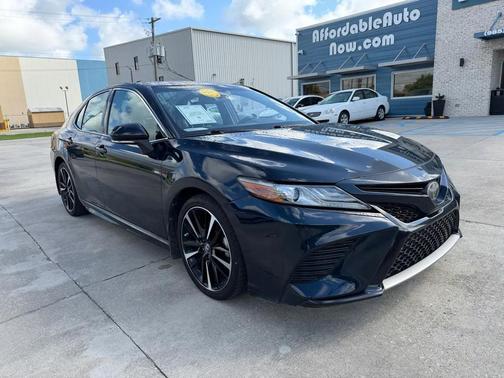 Midnight Black Metallic 2019 Toyota Camry XSE
