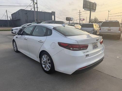 2018 Kia Optima S