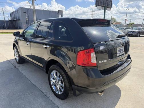 Black 2011 Ford Edge SEL
