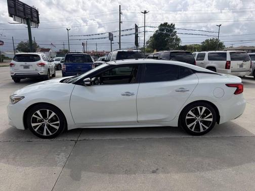Pearl White 2017 Nissan Maxima 3.5 SL