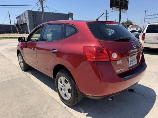 Venom Red Pearl 2010 Nissan Rogue S