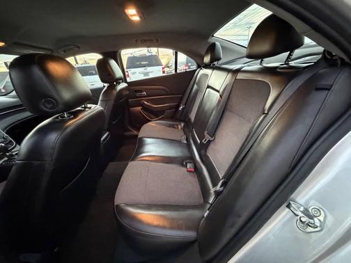 2015 Chevrolet Malibu 1LT