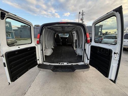 2016 GMC Savana 2500 Work Van