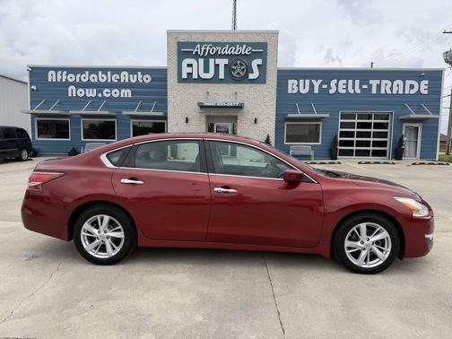 Cayenne Red 2015 Nissan Altima 2.5 SV