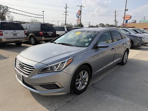 2016 Hyundai SONATA SE
