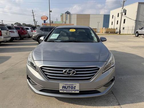 2016 Hyundai SONATA SE