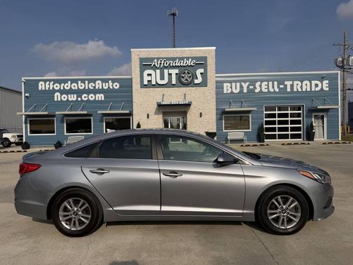 2016 Hyundai SONATA SE