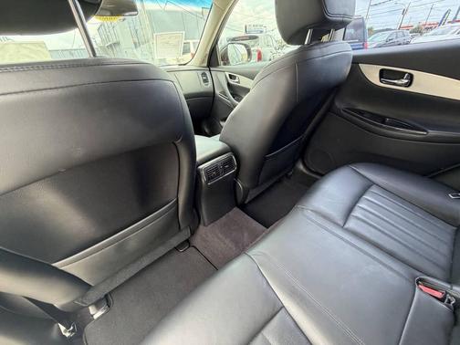 Graphite Shadow 2017 INFINITI QX50 Base