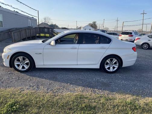 2011 BMW 528 528i 4dr Sedan