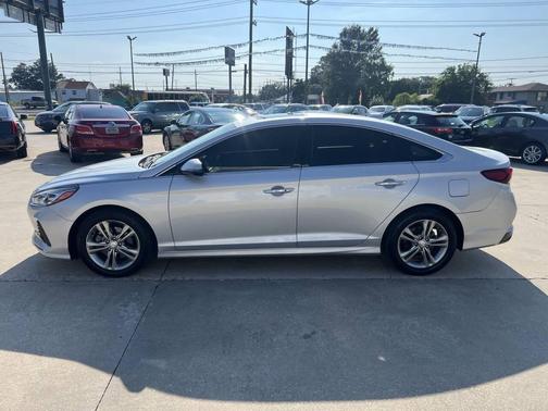 2018 Hyundai SONATA Limited