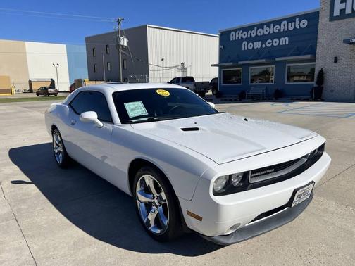 2014 Dodge Challenger SXT