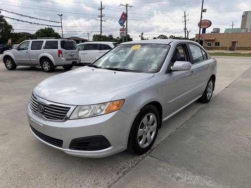 Silver 2009 Kia Optima LX