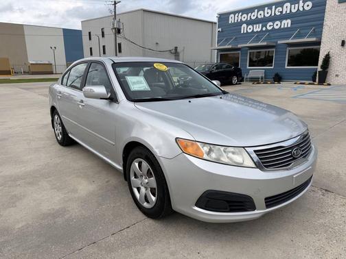 Silver 2009 Kia Optima LX