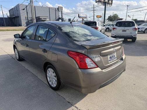 Brown 2016 Nissan Versa 1.6 S+