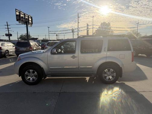 2011 Nissan Pathfinder Silver