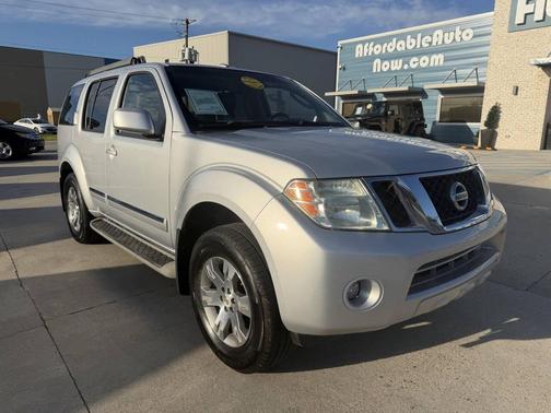 2011 Nissan Pathfinder Silver