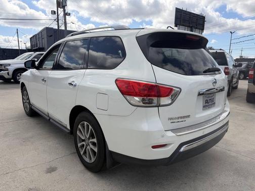 2014 Nissan Pathfinder SL