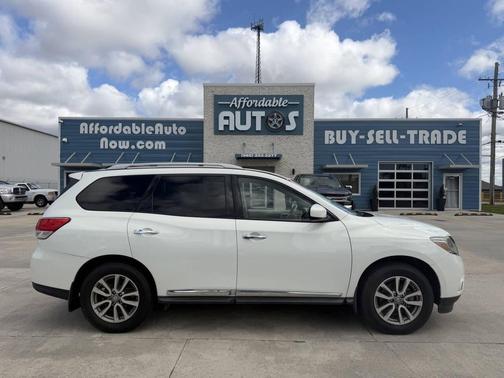 2014 Nissan Pathfinder SL