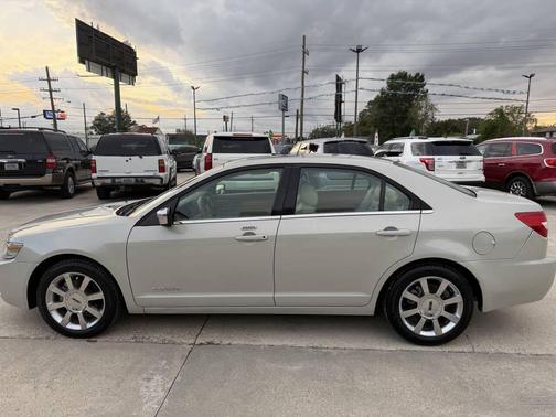 2006 Lincoln Zephyr Base 4dr Sedan