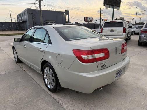 2006 Lincoln Zephyr Base 4dr Sedan