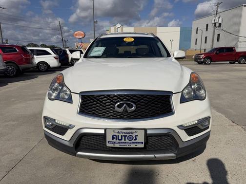 2017 INFINITI QX50 Base