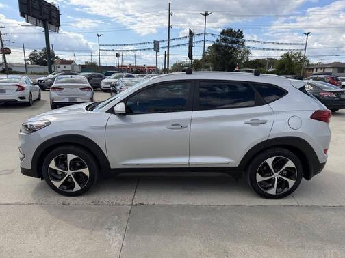 2016 Hyundai TUCSON Sport