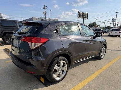 Modern Steel Metallic 2017 Honda HR-V LX