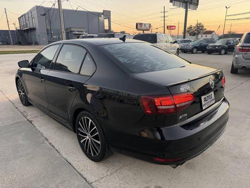 2016 Volkswagen Jetta 1.8T Sport