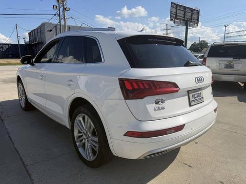 Ibis White 2018 Audi Q5 2.0T Premium Plus