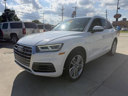Ibis White 2018 Audi Q5 2.0T Premium Plus