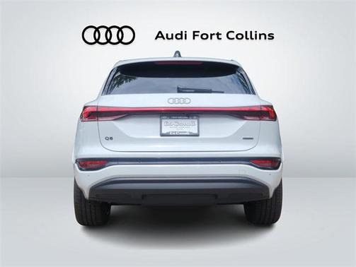 2025 Audi Q6 e-tron Premium Plus quattro
