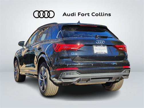 2025 Audi Q3 Premium 45 TFSI S line quattro Tiptronic