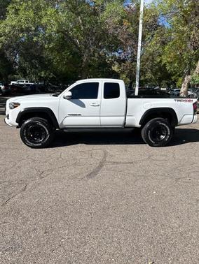 2022 Toyota Tacoma TRD Off Road