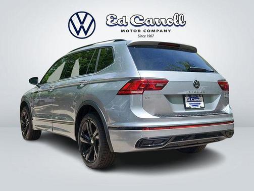Pyrite Silver Metallic 2024 Volkswagen Tiguan 2.0T SE R-Line Black 4MOTION