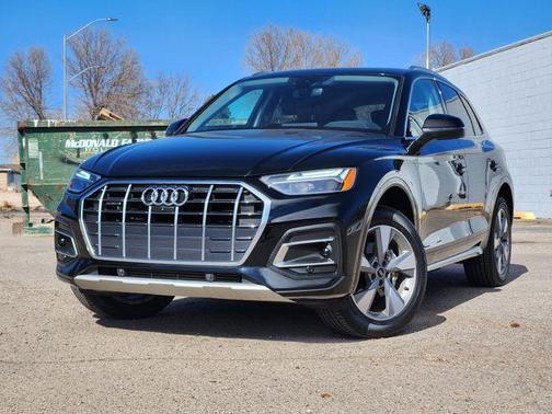 2023 Audi Q5 40 Premium Plus