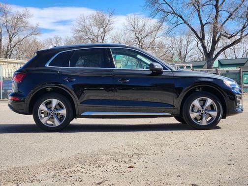 2023 Audi Q5 40 Premium Plus