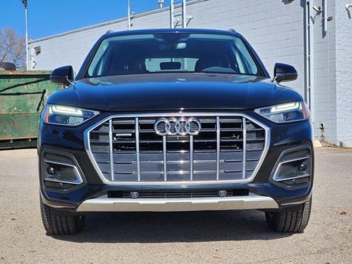 2023 Audi Q5 40 Premium Plus