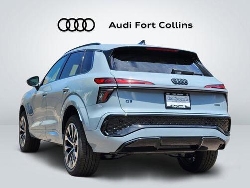 Arrow Gray Pearl Effect 2026 Audi Q3 TFSI quattro S tronic