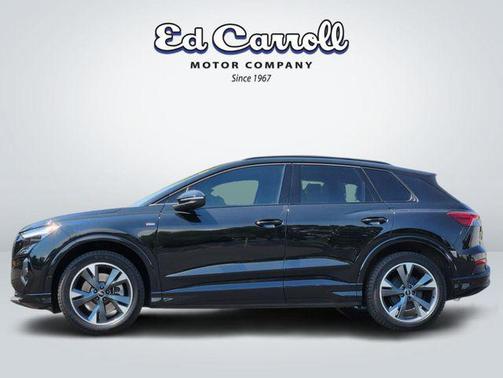 Mythos Black Metallic 2024 Audi Q4 e-tron Premium Plus 50 quattro