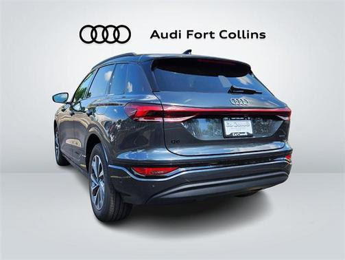 2025 Audi Q6 e-tron Prestige quattro