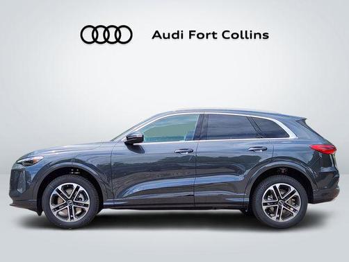 Tambora Gray Metallic 2026 Audi Q5 Premium Plus TFSI quattro S tronic