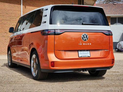 2025 Volkswagen ID. Buzz Pro S Plus with 4MOTION