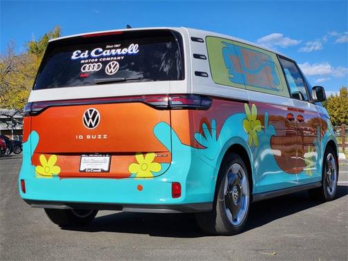 2025 Volkswagen ID. Buzz Pro S Plus with 4MOTION