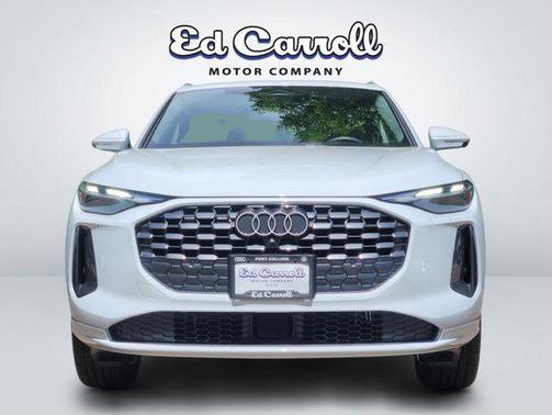 Glacier White Metallic 2025 Audi Q5 Premium TFSI quattro S tronic