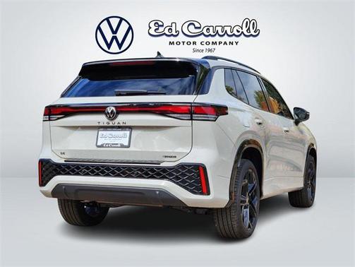 2025 Volkswagen Tiguan 2.0T SE R-Line Black 4MOTION